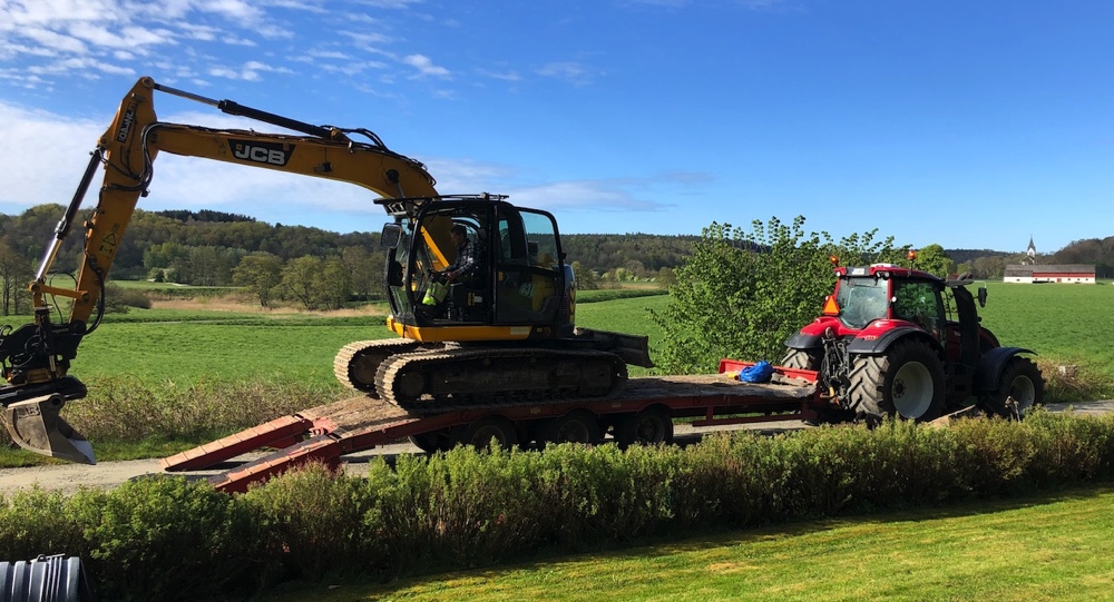 Högens Gård grävmaskin