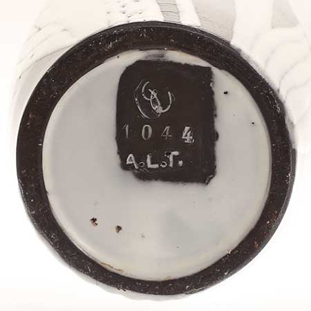 Anna-Lisa Thomson Upsala-Ekeby The lower side of an Athene object