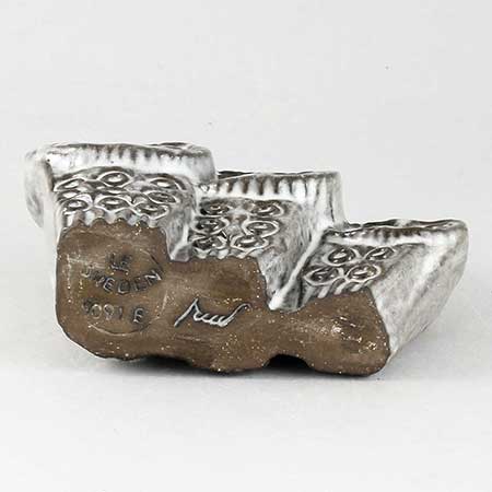 Ester Wallin Upsala-Ekeby figurine Lower side of a Ester Wallin object