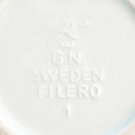 Gunnar Nylund Rörstrand Filero The lower side of a Filero object