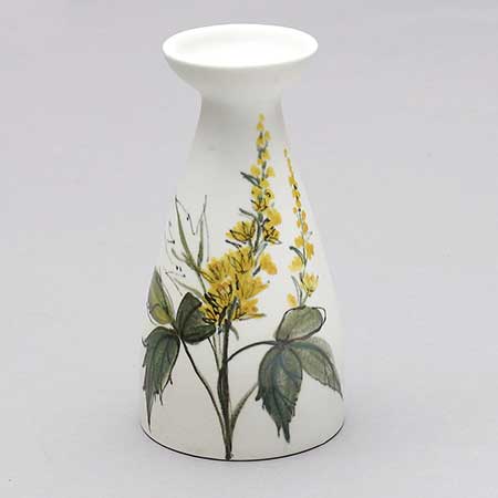 Hilkka-Liisa Ahola Arabia Kukka Vase, model HLA 101/2, height 17 cm