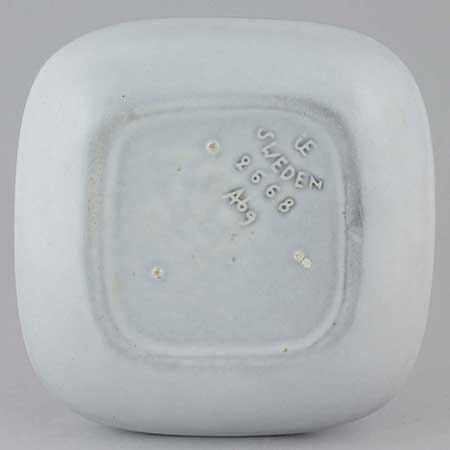 Hjördis Oldfors Upsala-Ekeby The lower side of a Tri object
