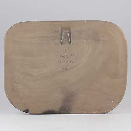 Mari Simmulson Upsala Ekeby The back side of a 8015–8017 wall plaque