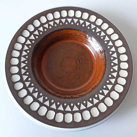 Mari Simmulson Upsala Ekeby India Bowl. Model 7006M. Diameter 20,5 cm