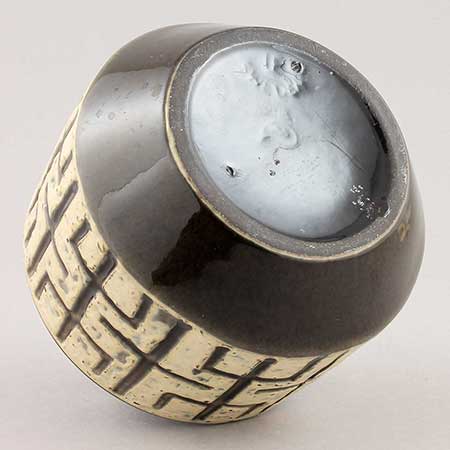 Mari Simmulson Upsala Ekeby The lower side of a Labyrint object