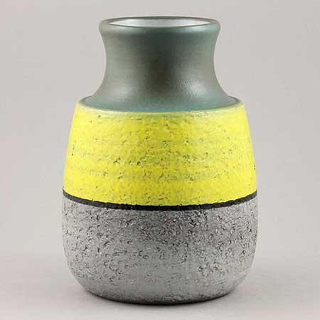 Mari Simmulson Upsala Ekeby Vase. Model 9053M. Height 19 cm