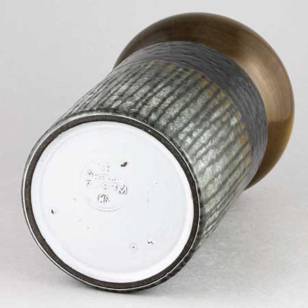 Mari Simmulson Upsala Ekeby The lower side of a Moské object