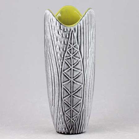 Mari Simmulson Upsala Ekeby Natur Vase. Model SGPF 5. Height 19 cm