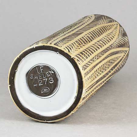 Mari Simmulson Upsala Ekeby The lower side of a Nigeria object
