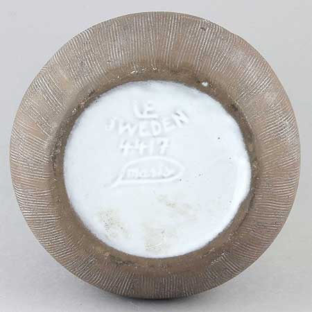 Mari Simmulson Upsala Ekeby The lower side of a Sagina object
