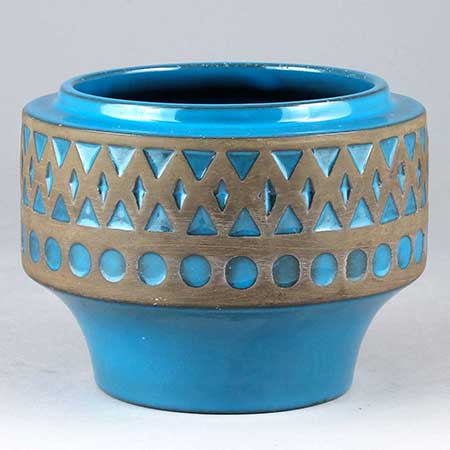 Mari Simmulson Upsala Ekeby Turkosa Vase. Model 7021M. Height 9 cm