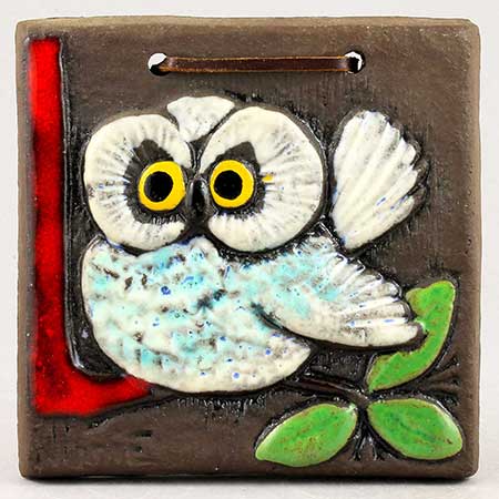 Ninnie Forsgren Bromma Keramik väggplatta Owl. Model 126, height 13 cm