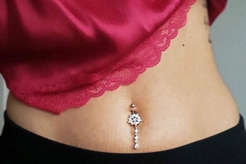 BELLY PIERCING High quality belly jewellery Shop now!