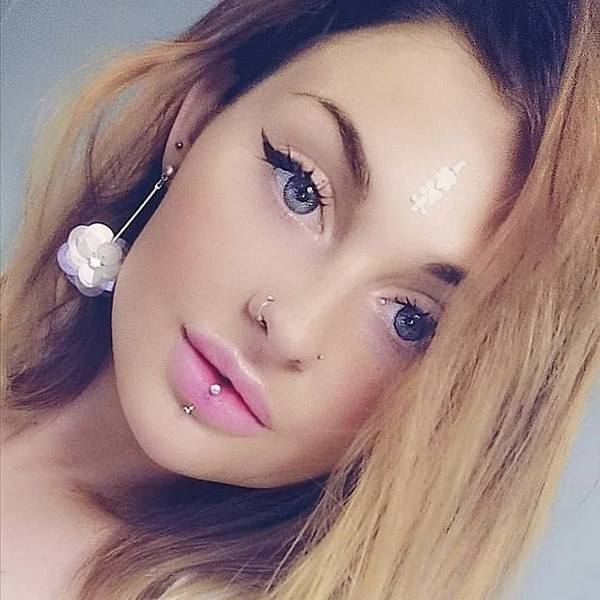 Piercingsmycken - Näsa Clicker- Nässkruv - Labret Köp här